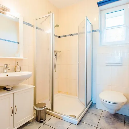 아파트 Lamprieger, Parter